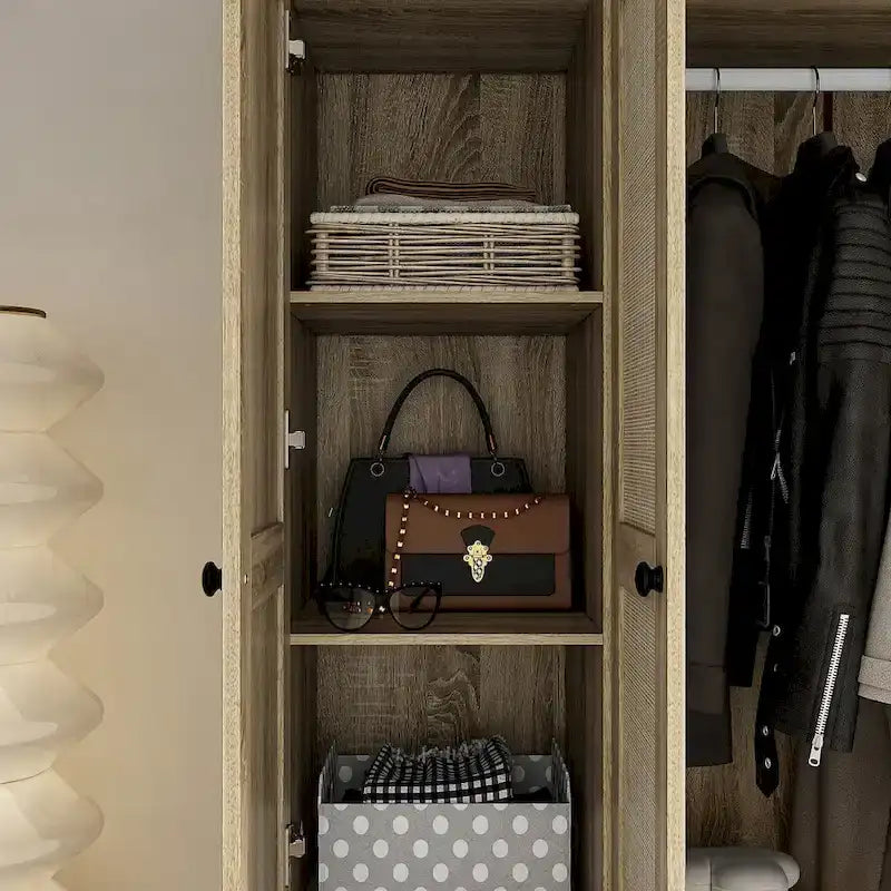 Armoire avec accents en rotin – Organiseur de vêtements spacieux et stylé