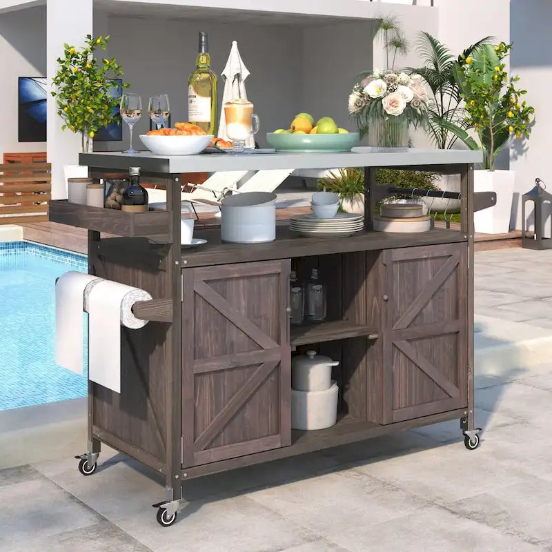 Îlot de cuisine d'extérieur en bois massif de style ferme avec plateau en acier inoxydable