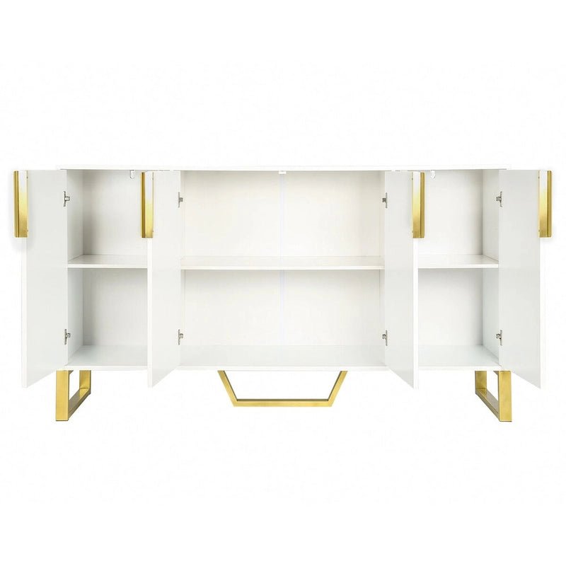 Buffet moderne à quatre portes, poignées métalliques et étagères réglables