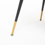 Chaises de salle à manger modernes rembourrées avec clous décoratifs et pieds en métal